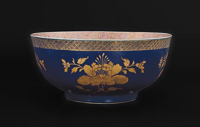 Chinese porcelain powder blue punchbowl  | MasterArt